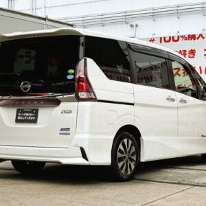 SERENA　セレナ　ハイウェイスター　Vセレクション【特別仕様車】