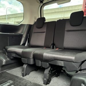 SERENA　セレナ　ハイウェイスター　Vセレクション【特別仕様車】
