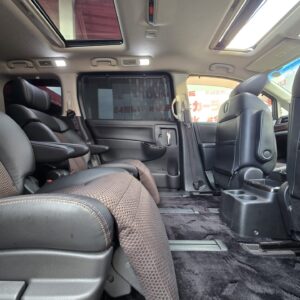 ELGRAND　エルグランド　250ハイウェイスター　【総合評価優良車】【カスタム】【車検２年付】