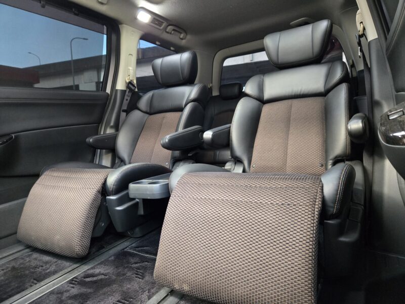 ELGRAND エルグランド 250ハイウェイスター 【総合評価優良車】【カスタム】【車検2年付】
