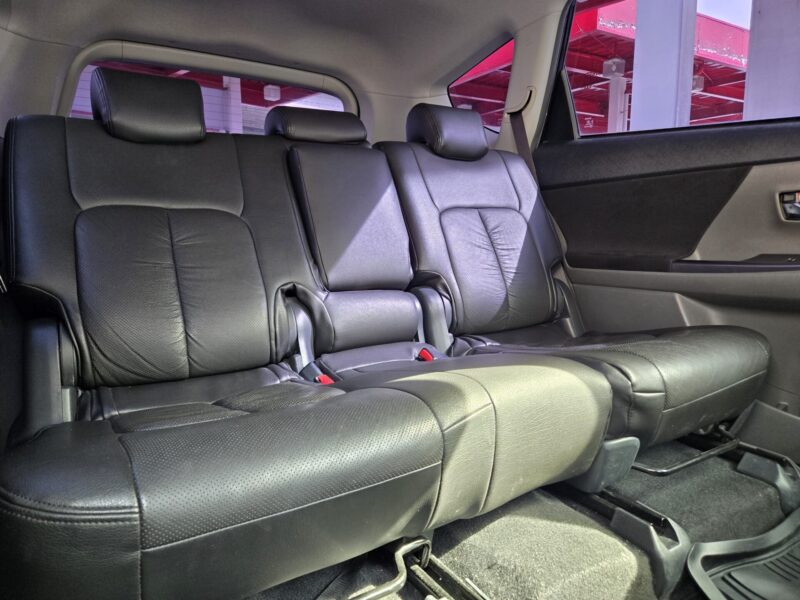 PRIUSα プリウスα Sチューンブラック 【総合評価優良車】【特別仕様車】【カスタム】【車検2年付】