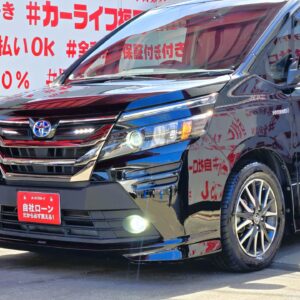 VOXY　ヴォクシー　ハイブリッドV【総合評価優良車】【カスタム】