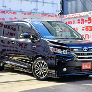 VOXY　ヴォクシー　ハイブリッドV【総合評価優良車】【カスタム】
