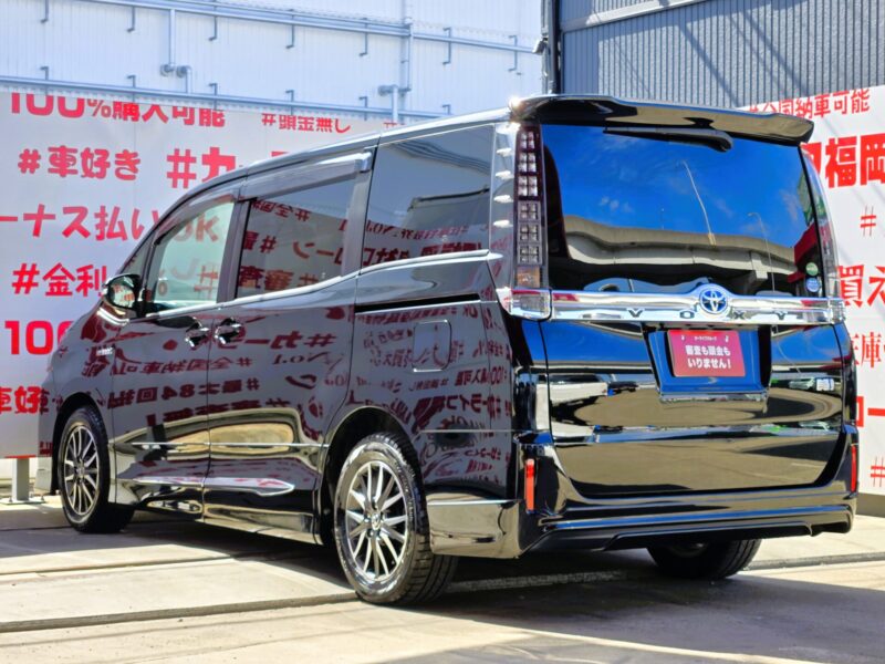 VOXY ヴォクシー ハイブリッドV【総合評価優良車】【カスタム】