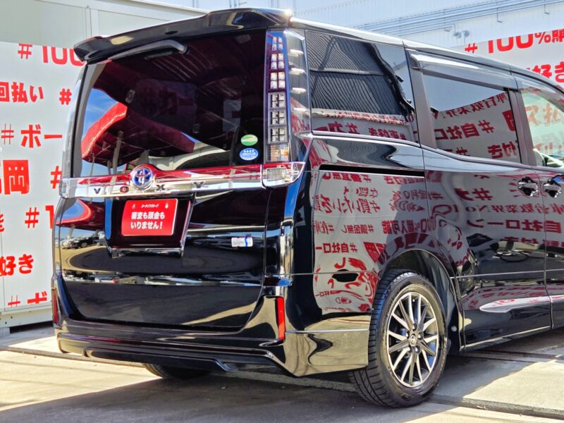 VOXY ヴォクシー ハイブリッドV【総合評価優良車】【カスタム】
