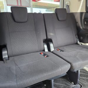 VOXY　ヴォクシー　ハイブリッドV【総合評価優良車】【カスタム】