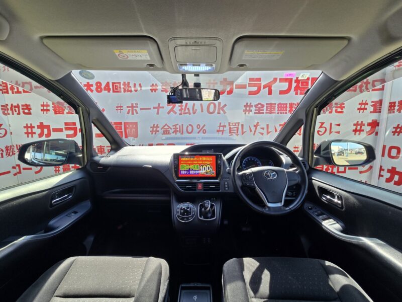 VOXY ヴォクシー ハイブリッドV【総合評価優良車】【カスタム】