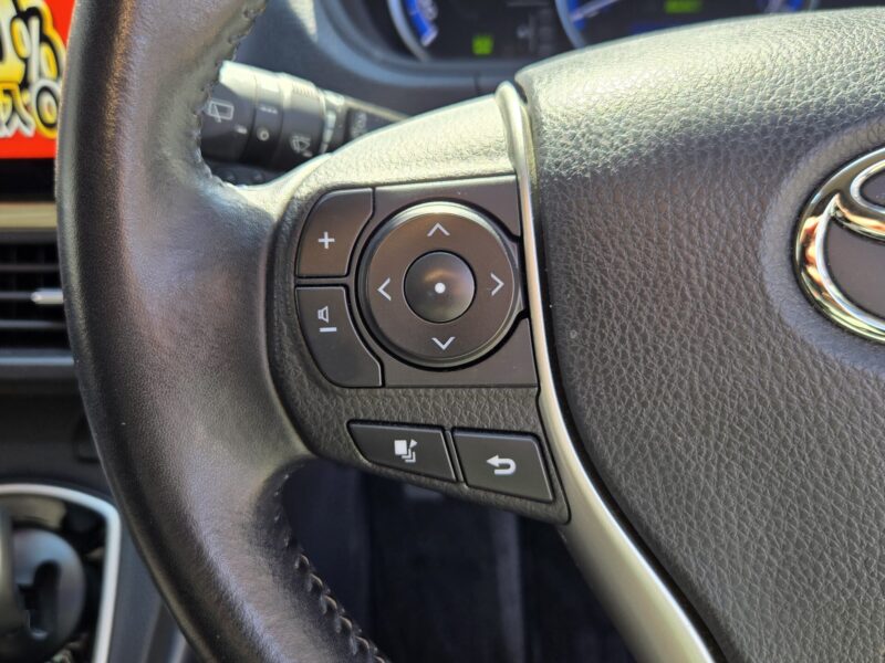 VOXY ヴォクシー ハイブリッドV【総合評価優良車】【カスタム】