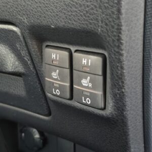 VOXY　ヴォクシー　ハイブリッドV【総合評価優良車】【カスタム】