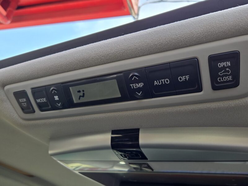 VELLFIRE ヴェルファイア 2.4Z プラチナセレクションⅡ【総合評価優良車】【特別仕様車】【カスタム】【車検2年付】