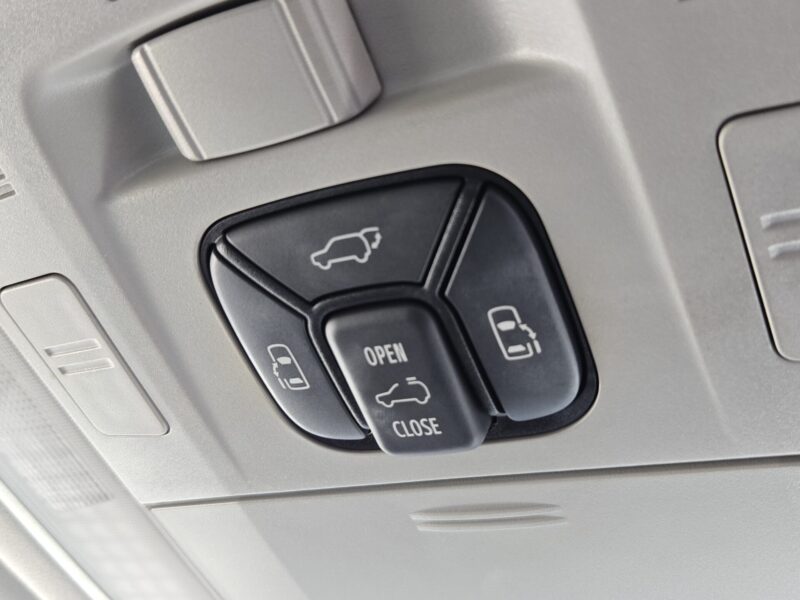 VELLFIRE ヴェルファイア 2.4Z プラチナセレクションⅡ【総合評価優良車】【特別仕様車】【カスタム】【車検2年付】