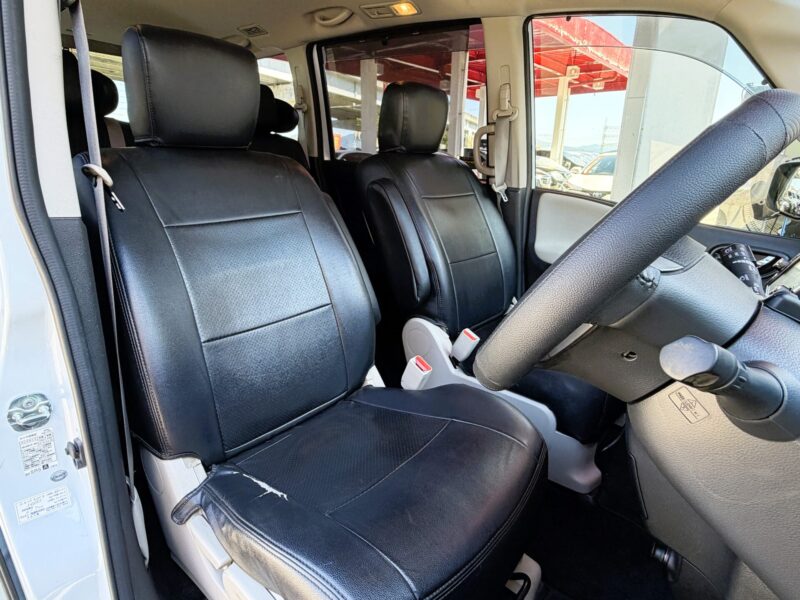 SERENA セレナ ハイウェイスターG S-HYBRID"後期型"【車検2年付】