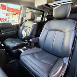 ELGRAND エルグランド　VIP【特別仕様車】