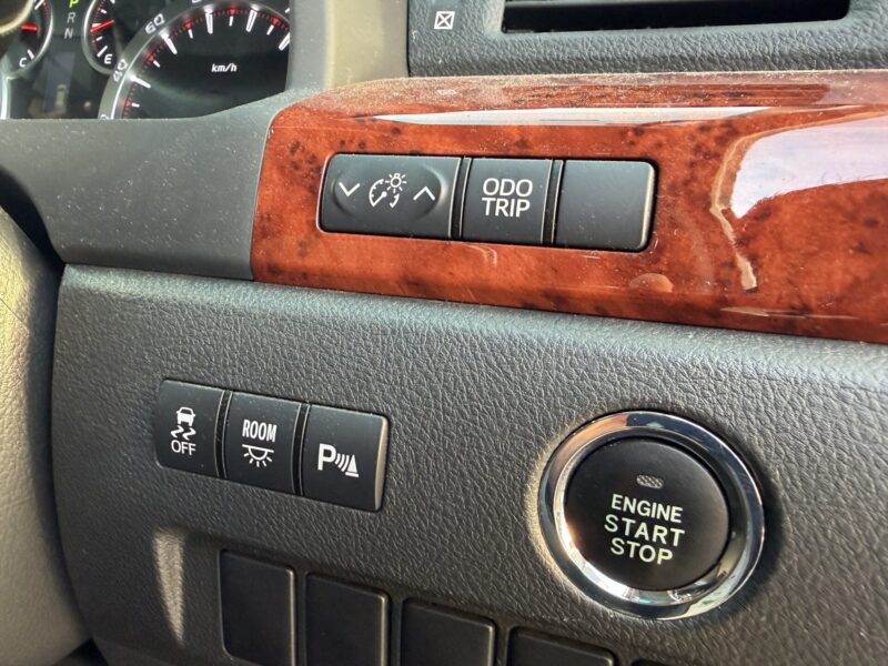 VELLFIRE ヴェルファイア 2.4Z プラチナセレクション【総合評価優良車】【特別仕様車】【カスタム】【車検2年付】