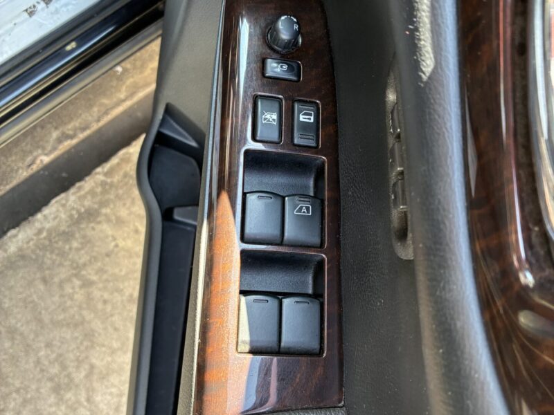 ELGRAND エルグランド ハイウェイスタープレミアム【総合評価優良車】【特別仕様車】【車検2年付】