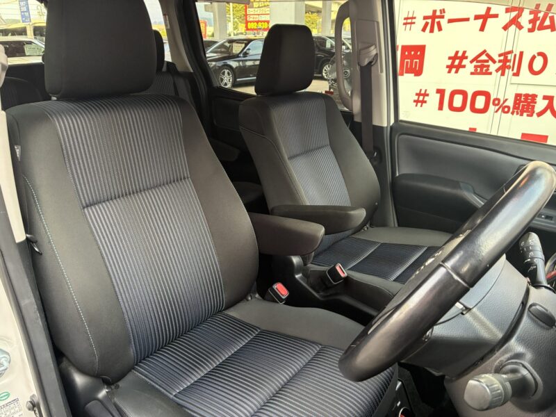 VOXY ヴォクシー ハイブリッドZS煌Ⅱ【特別仕様車】【車検2年付】