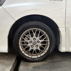 VOXY　ヴォクシー　ハイブリッドＺＳ煌Ⅱ【特別仕様車】【車検2年付】
